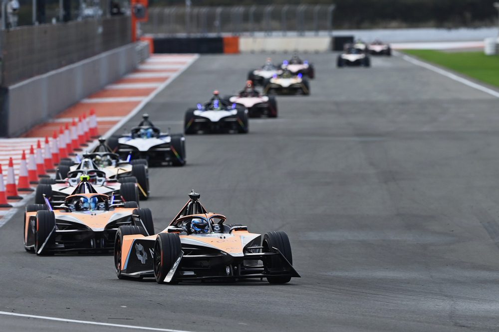 Rene Rast, NEOM McLaren Formula E Team, Nissan e-4ORCE 04, leads the field
