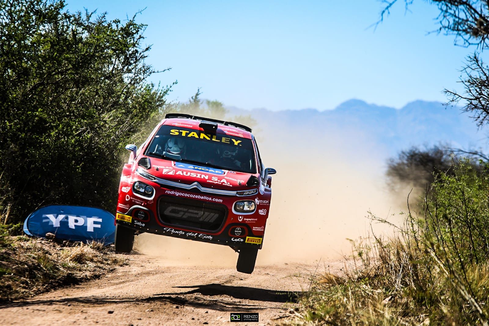 Rodrigo Zeballos-Sebastián González (Archivo)