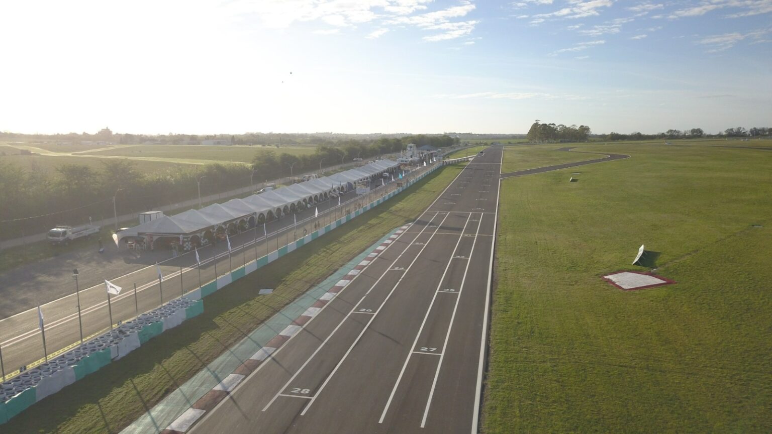 Firma Autódromo de Mercedes