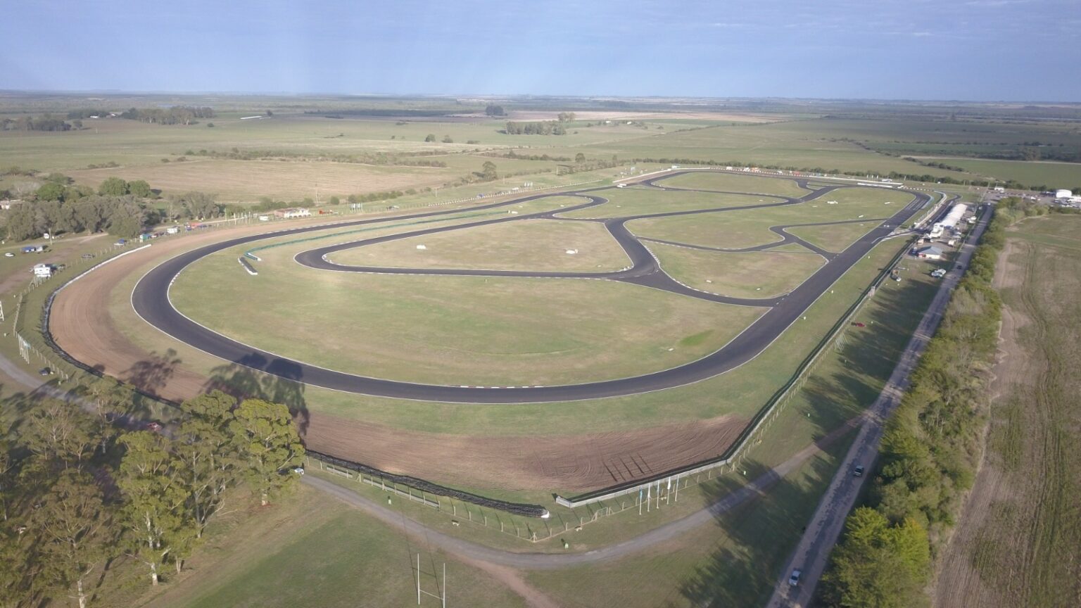 Firma Autódromo de Mercedes