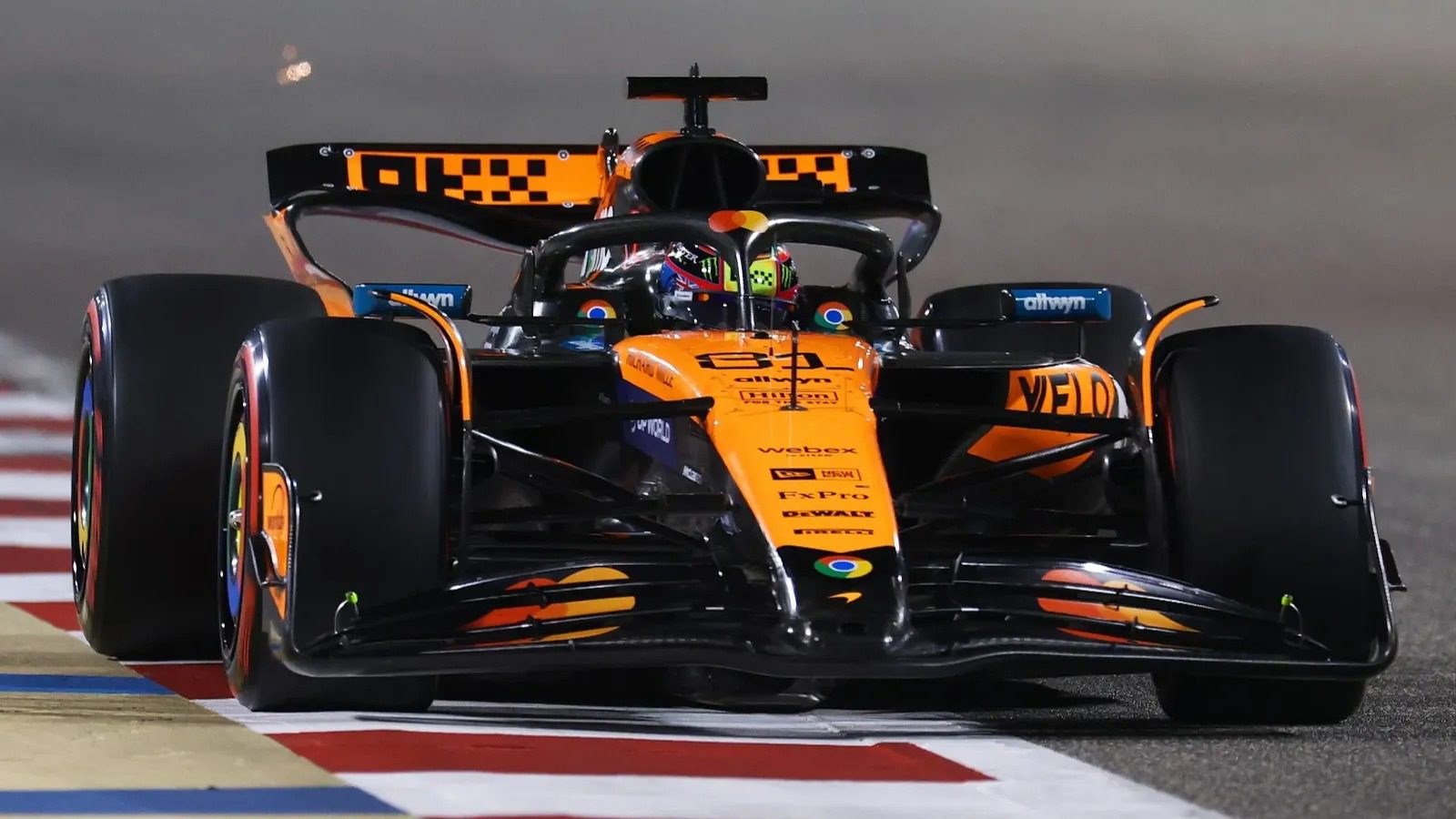 Oscar Piastri - McLaren MCL39 Formula 1 Team