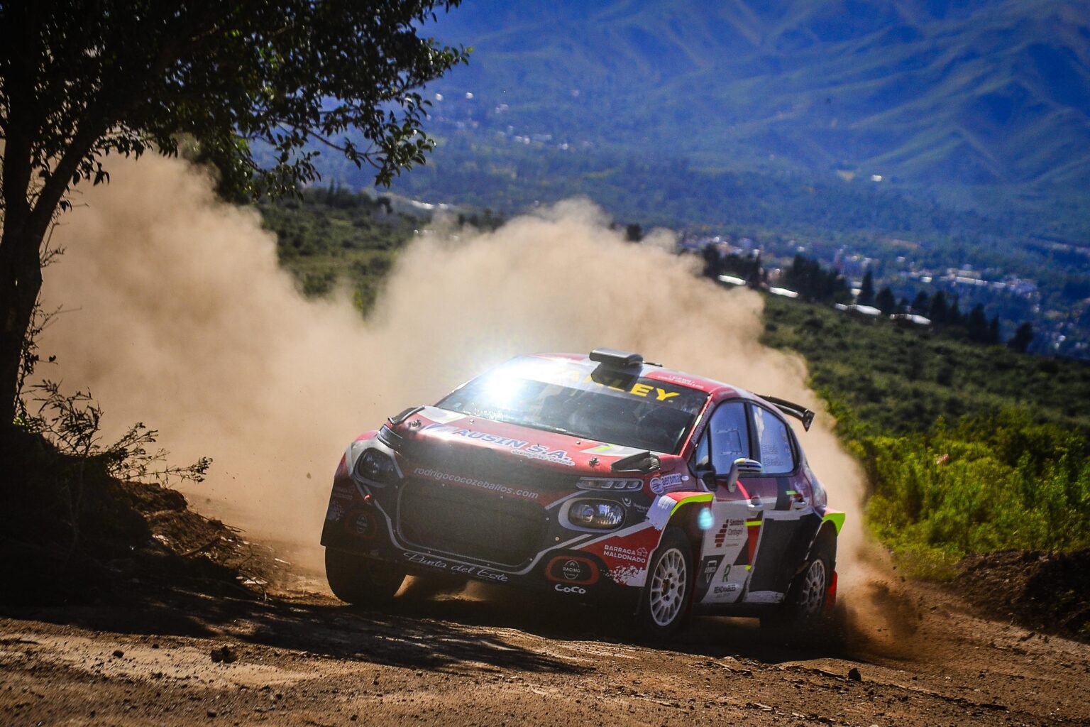 Zeballos y González 09042025