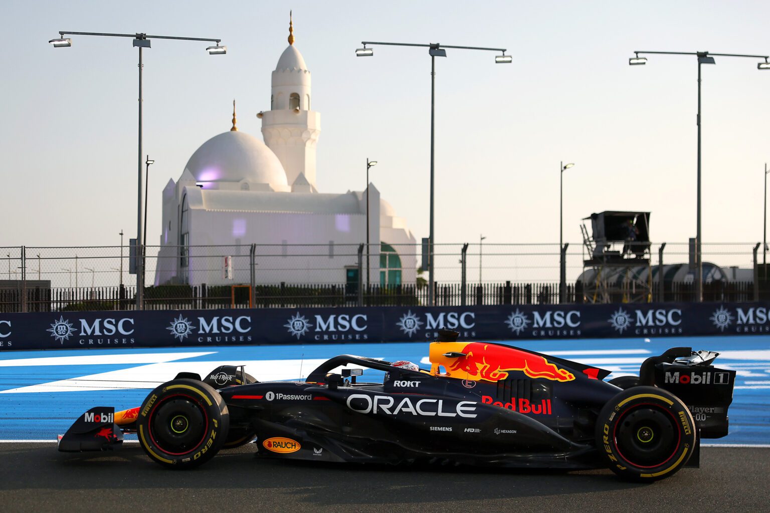 Max Verstappen - Oracle Red Bull Racing RB21