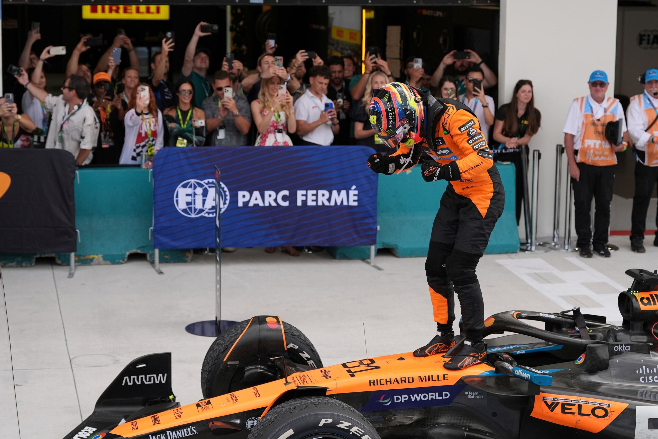 Oscar Piastri - McLaren MCL39 Formula 1 Team