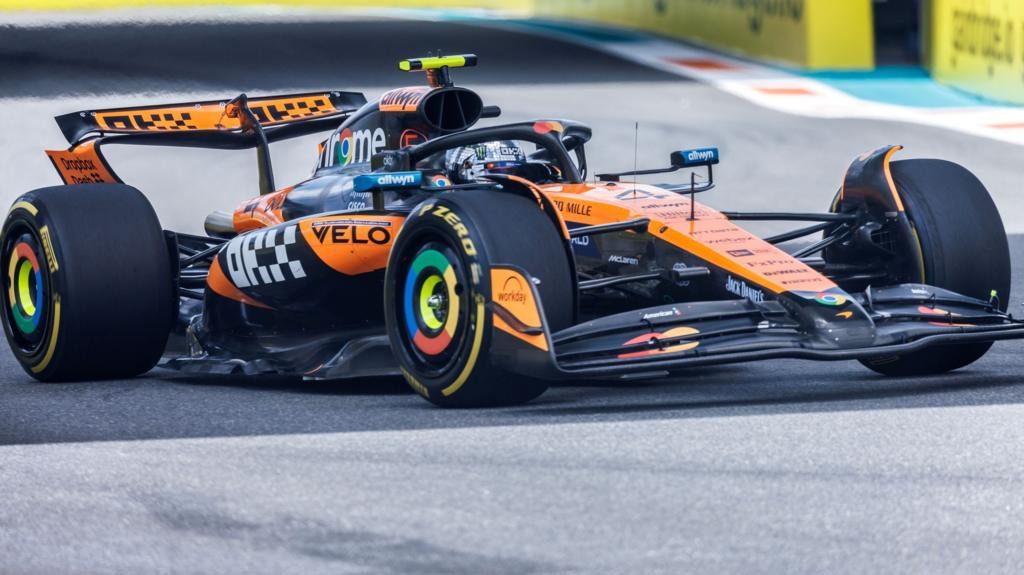 Lando Norris - McLaren MCL39 Formula 1 Team