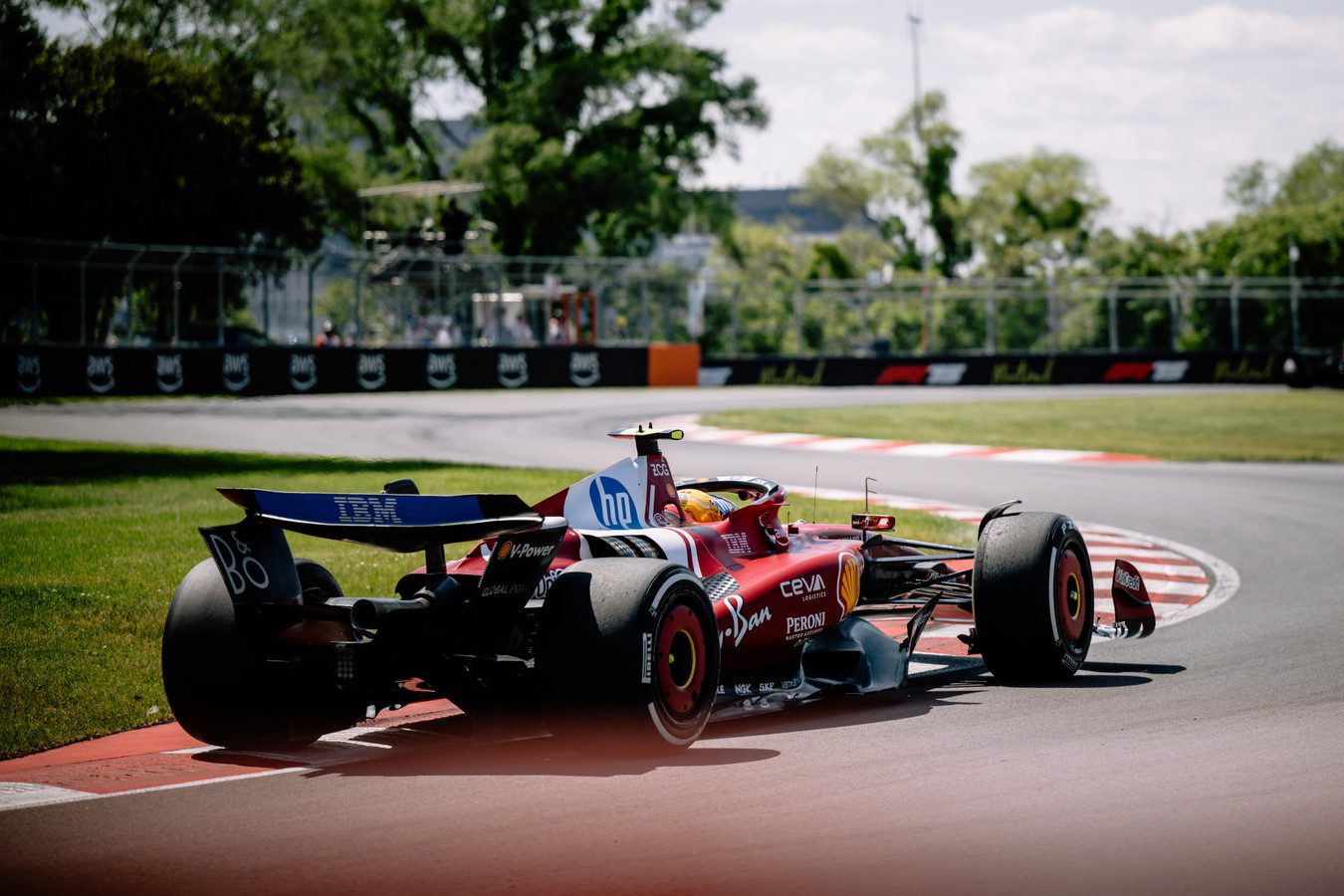 07 lewis hamilton scuderia ferrari hp sf 25