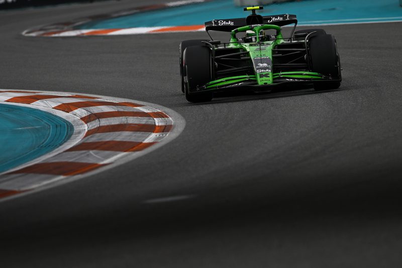 05 gabriel bortoleto stake f1 team kick sauber c45