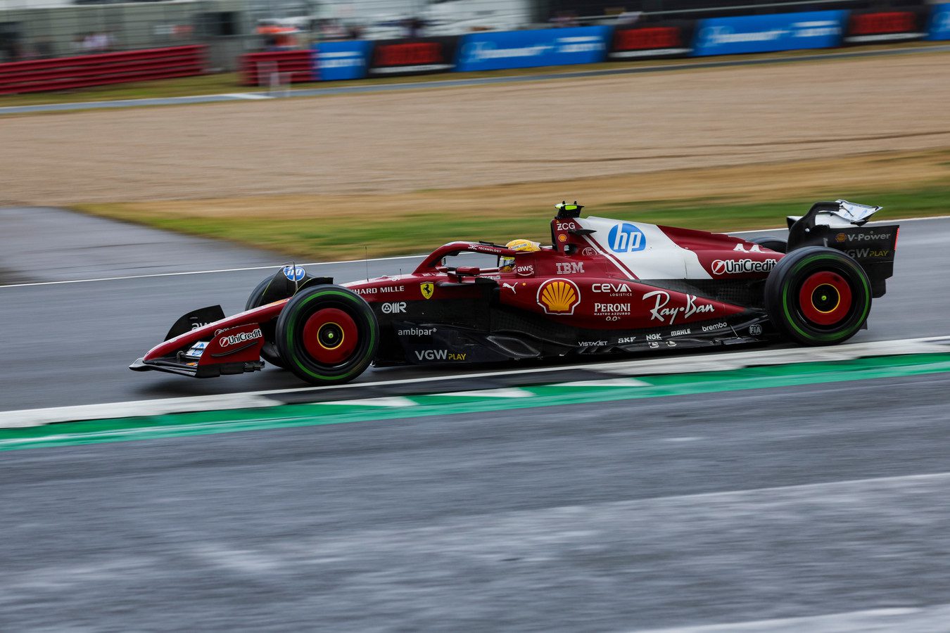 05 lewis hamilton scuderia ferrari hp sf 25