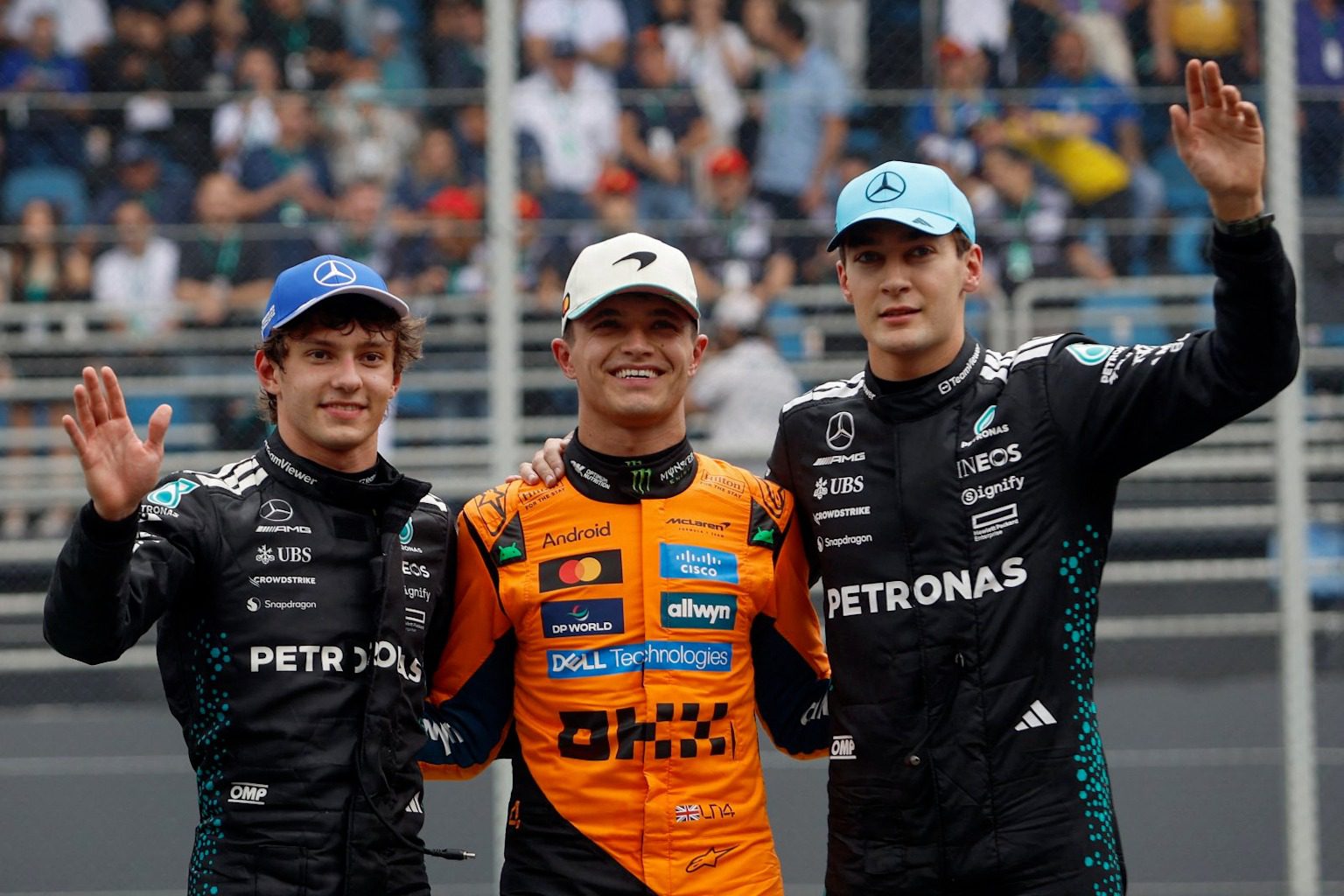 02 Kimi Antonelli (2°), Lando Norris (1° y George Russell (3°)