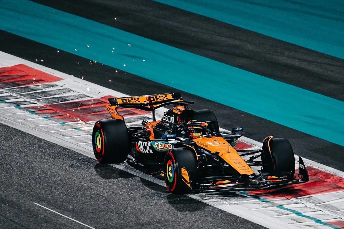 Oscar Piastri - McLaren MCL39 Formula 1 Team