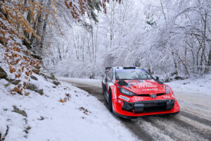 Oliver Solberg/Elliott Edmondson (Toyota GR YARIS Rally1)