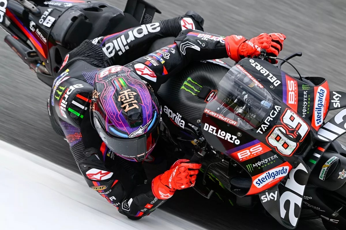 Martín fue el compañero perfecto: regular, sin riesgos innecesarios, garantizando los puntos máximos para Aprilia en un doblete que consolida el proyecto de Noale.