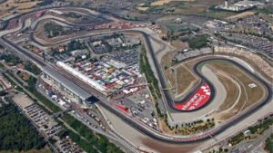 Vista aérea del Circuit de Barcelona-Catalunya (Montmeló) El Circuit de Barcelona-Catalunya, escenario del Gran Premi Monster Energy de Catalunya 2026, acoge la sexta ronda del campeonato. El trazado de 4,66 km, sede del Gran Premio de Catalunya desde 1996, exigirá precisión técnica y una gestión milimétrica del neumático trasero Michelin.