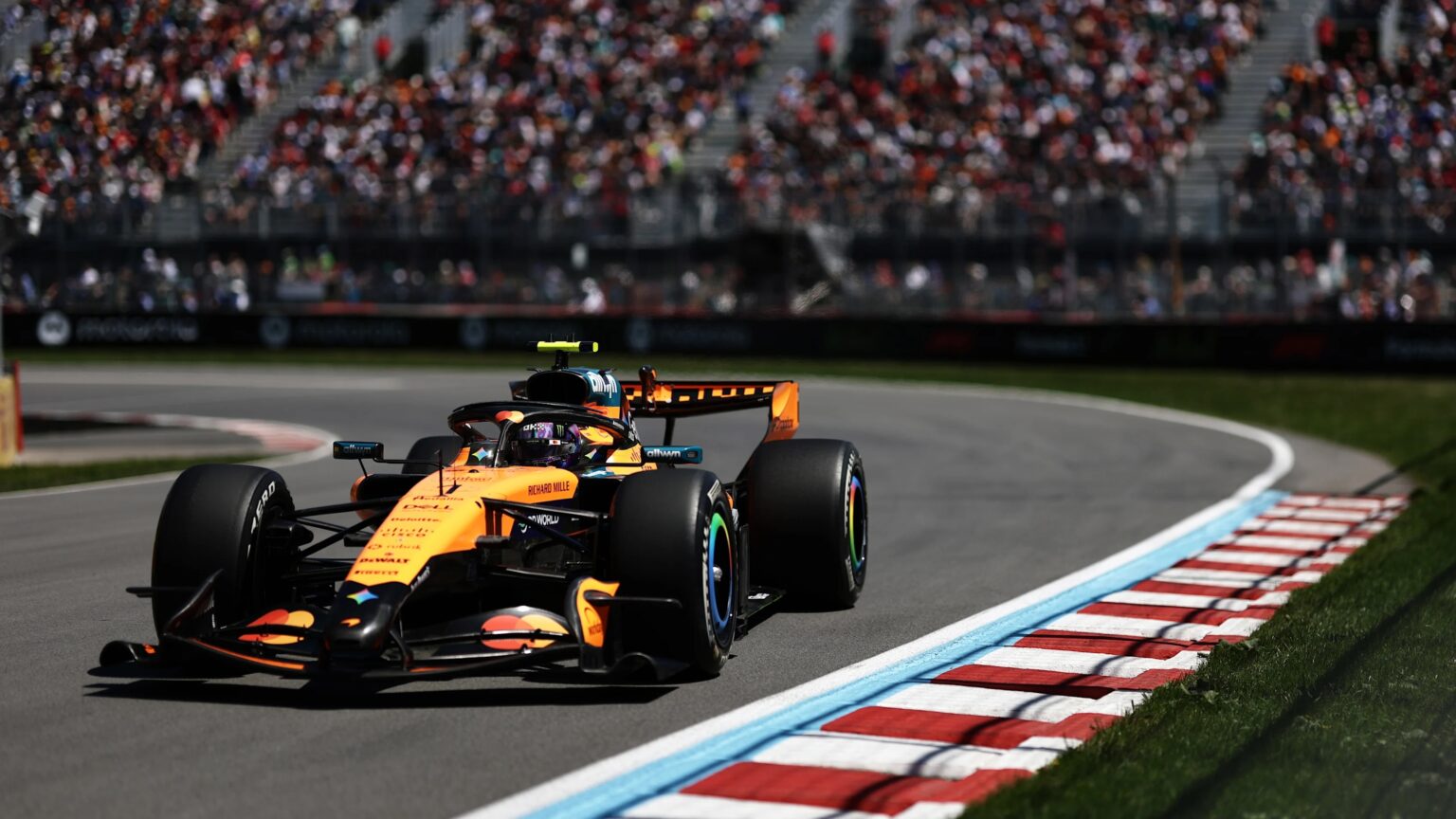 Lando Norris demostró en Montreal que el MCL40 es una amenaza real para Mercedes. Su segundo puesto en el Sprint y su tercera posición en la clasificación confirman que la guerra por el título no es un duelo a dos.