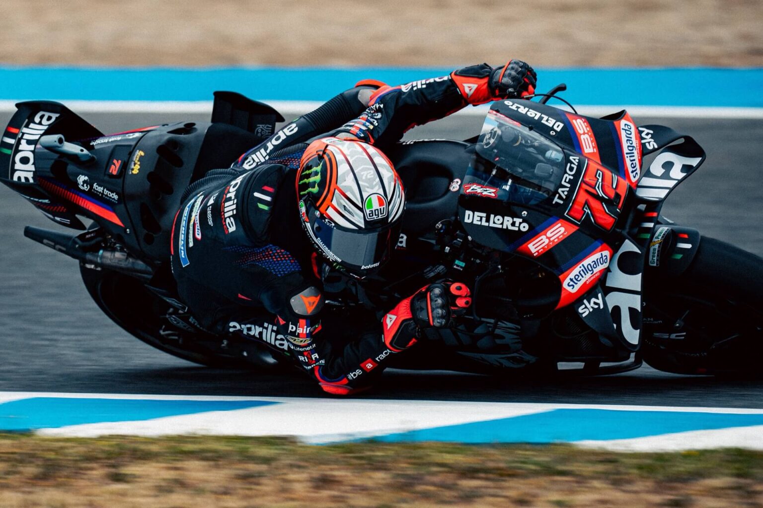 El piloto de Aprilia, Marco Bezzecchi, sumó puntos de manera inteligente en un fin de semana caótico y amplía su ventaja al frente del Mundial 2026 hasta los 15 puntos sobre Jorge Martín.