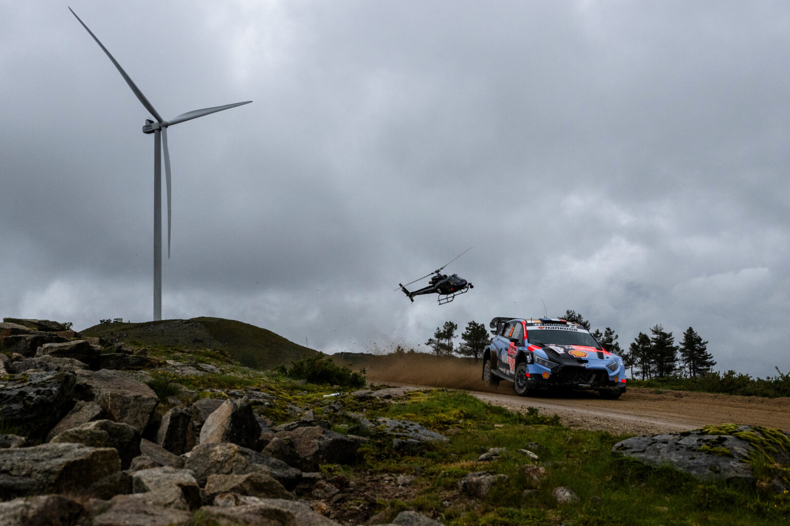 Adrien Fourmaux (Hyundai i20 N Rally1) (mejor tiempo en la Power Stage de Fafe)