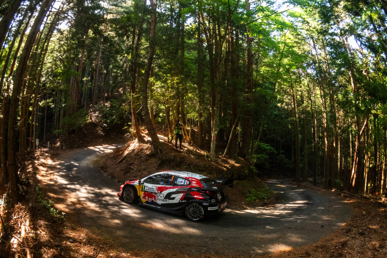 Nada conforme está Sébastien Ogier tras finalizar la primera etapa del rally nipón a pesar de estar tercero y no muy lejos