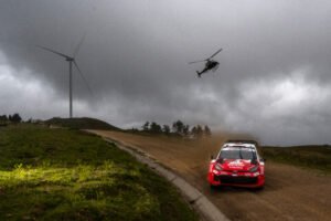 Takamoto Katsuta (Toyota GR Yaris Rally1) (constante en el top 5, segundo en el campeonato)