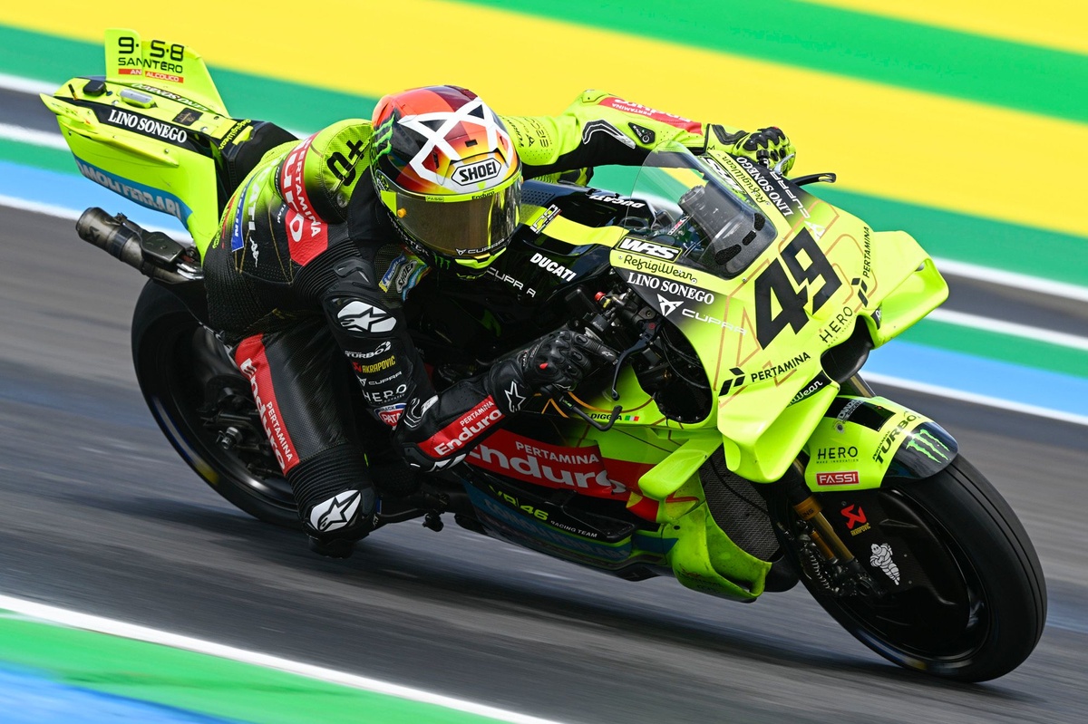Fabio Di Giannantonio, VR46 Ducati Fabio Di Giannantonio afronta el GP de Catalunya como el Ducati mejor situado en el campeonato, tercero con un punto de ventaja sobre Pedro Acosta. El romano del equipo VR46 será la principal referencia de Borgo Panigale en Montmeló ante la baja de Marc Márquez.