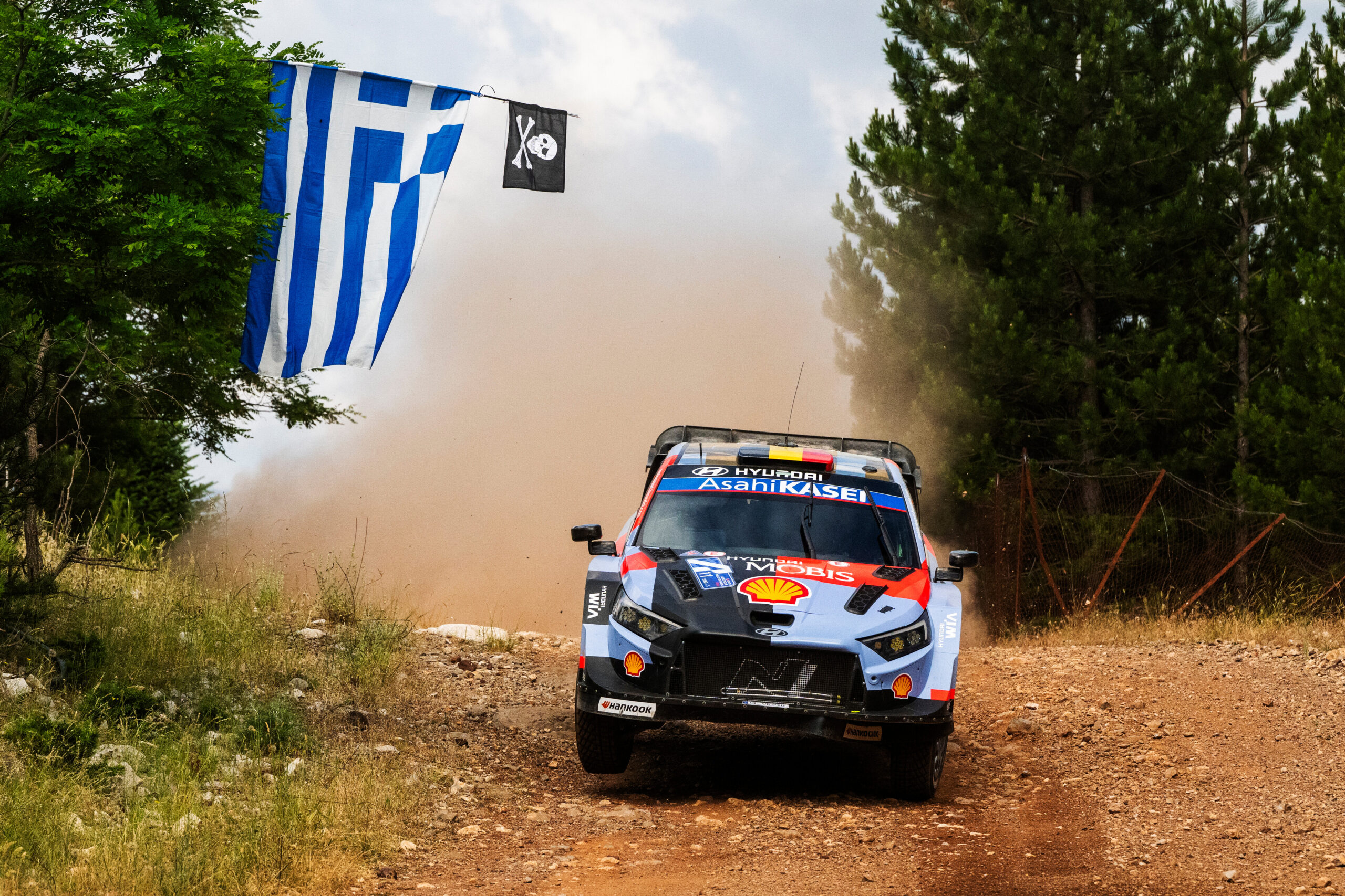 Tras las primeras 7 Pruebas Especiales, Thierry Neuville con Hyundai está primera en el Rally de Acrópolis en Grecia