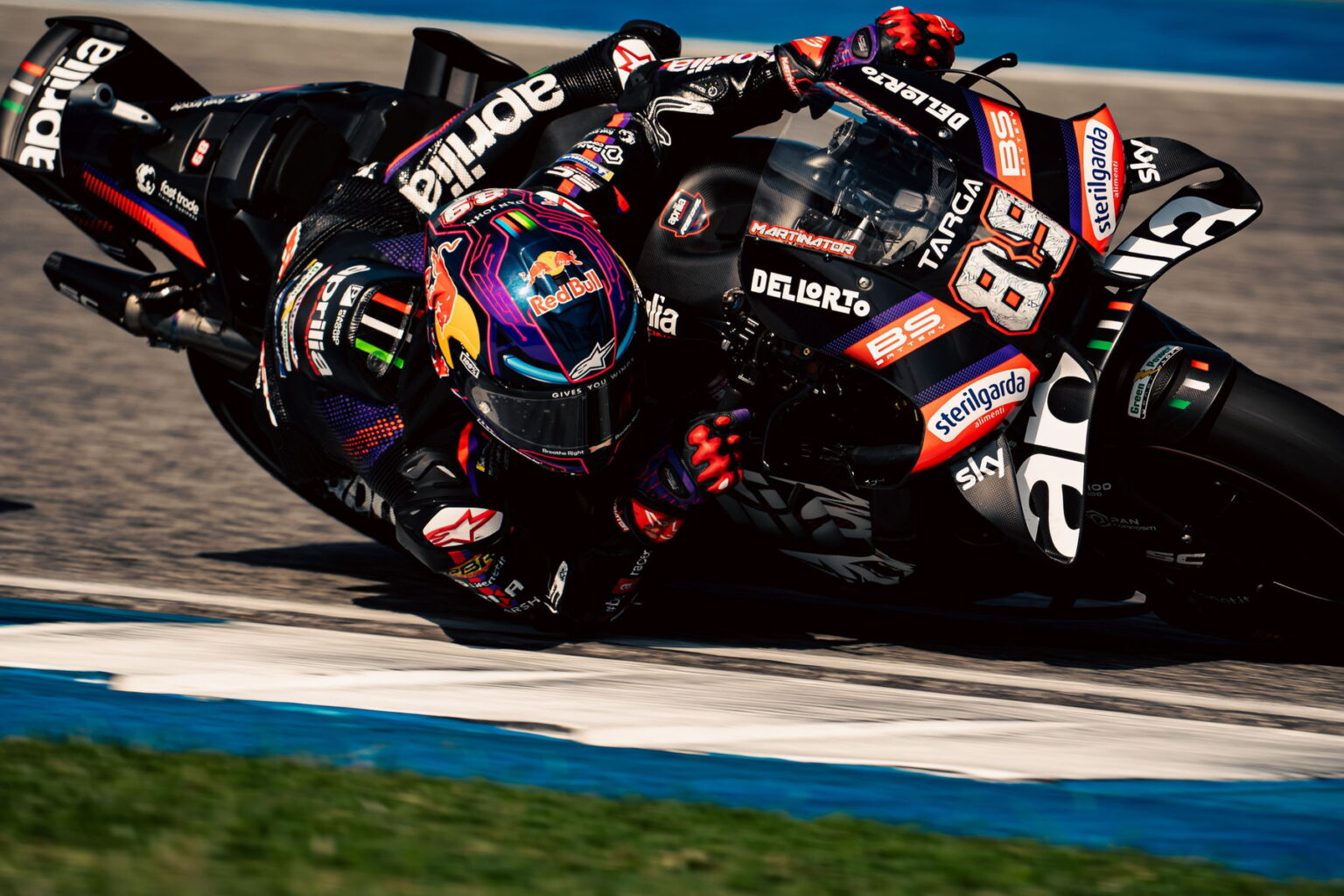 Jorge Martín con la Aprilia Racing; el madrileño afronta Brno con una doble vuelta larga pendiente de cumplir.