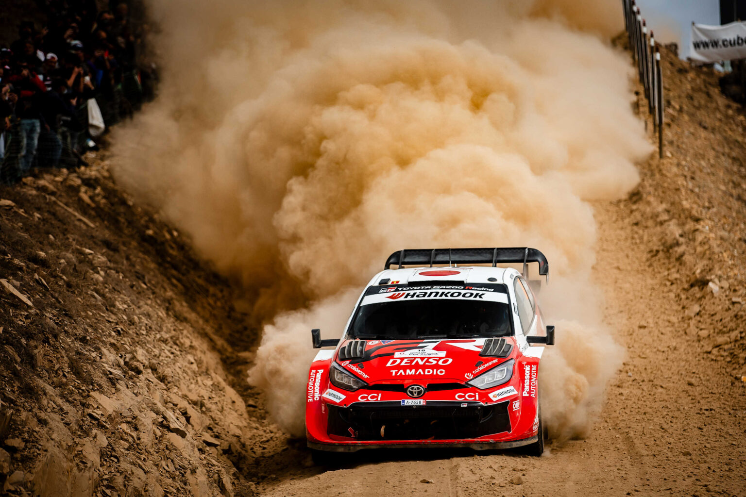 El muy buen piloto Takamoto Katsuta no solamente buscará mantener su segundo lugar sino el de ir por la punta del WRC