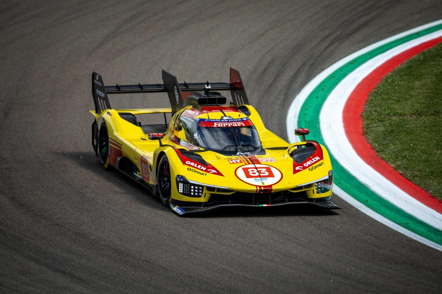 El Ferrari 499P #83 de Kubica, Ye y Hanson defiende el título obtenido en 2025 con la misma alineación de pilotos.