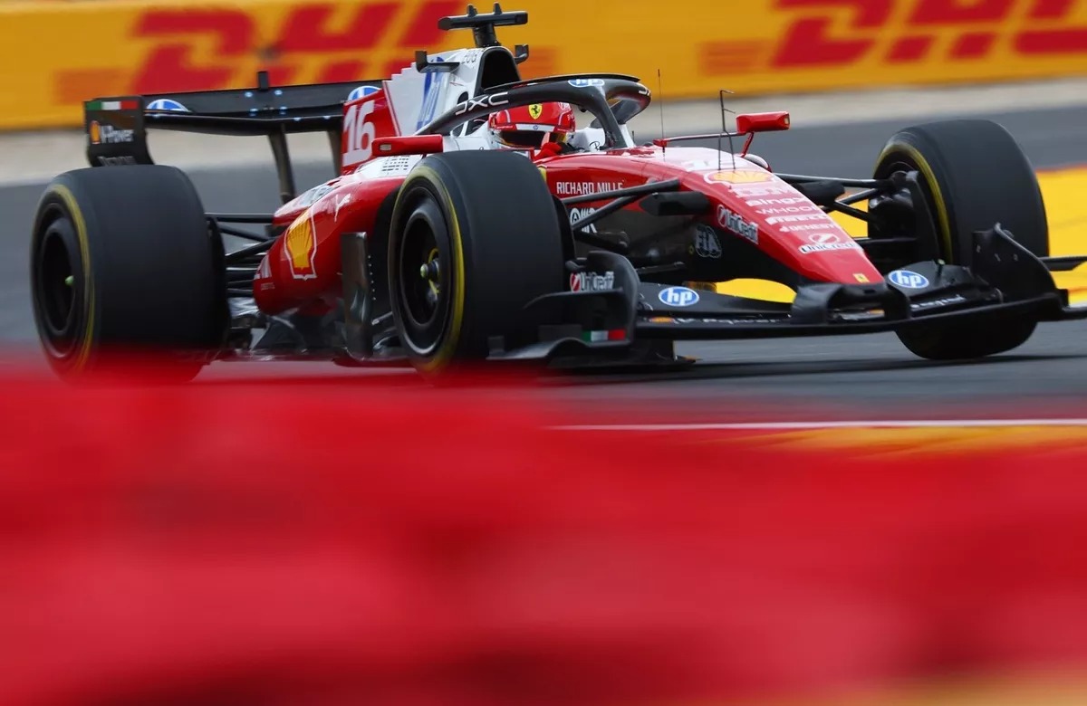 Leclerc y Hamilton, separados por apenas dos milésimas en la lucha por la segunda fila.