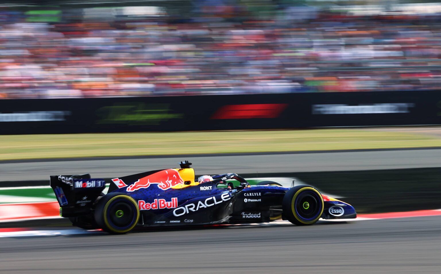 Max Verstappen fue tercero en SQ3, a 0,321 s de la pole; el neerlandés reconoció que Red Bull tiene un par de cosas que resolver.