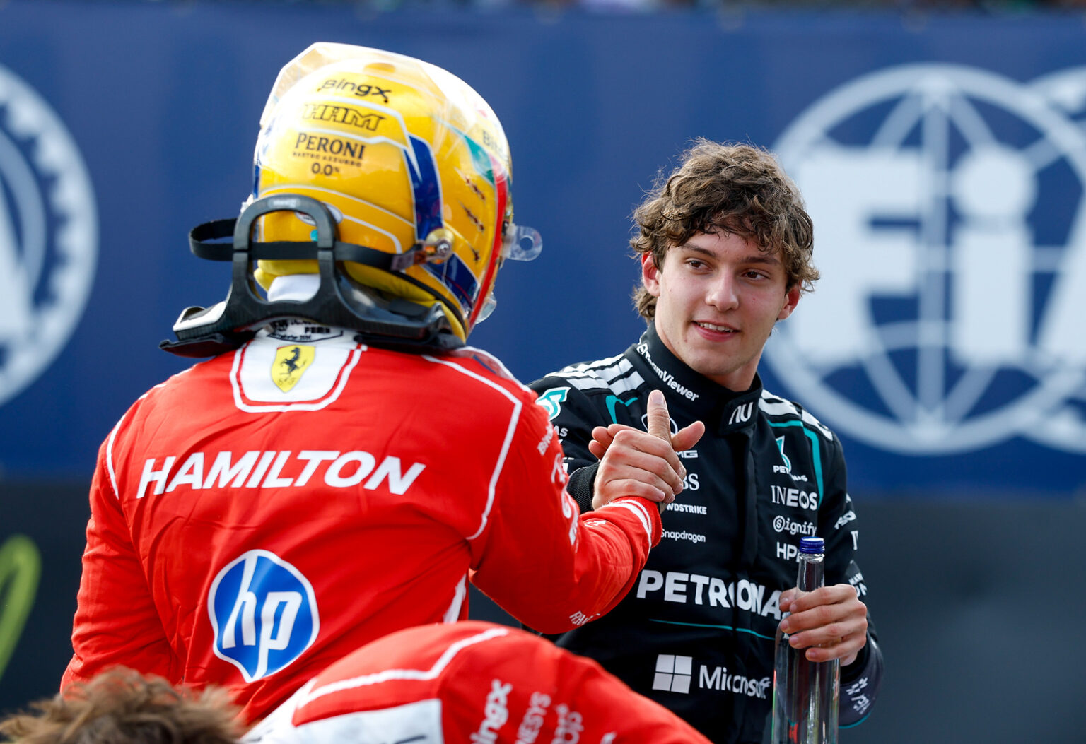 Rivales de un mismo fin de semana: Hamilton y Antonelli, protagonistas absolutos de Silverstone.