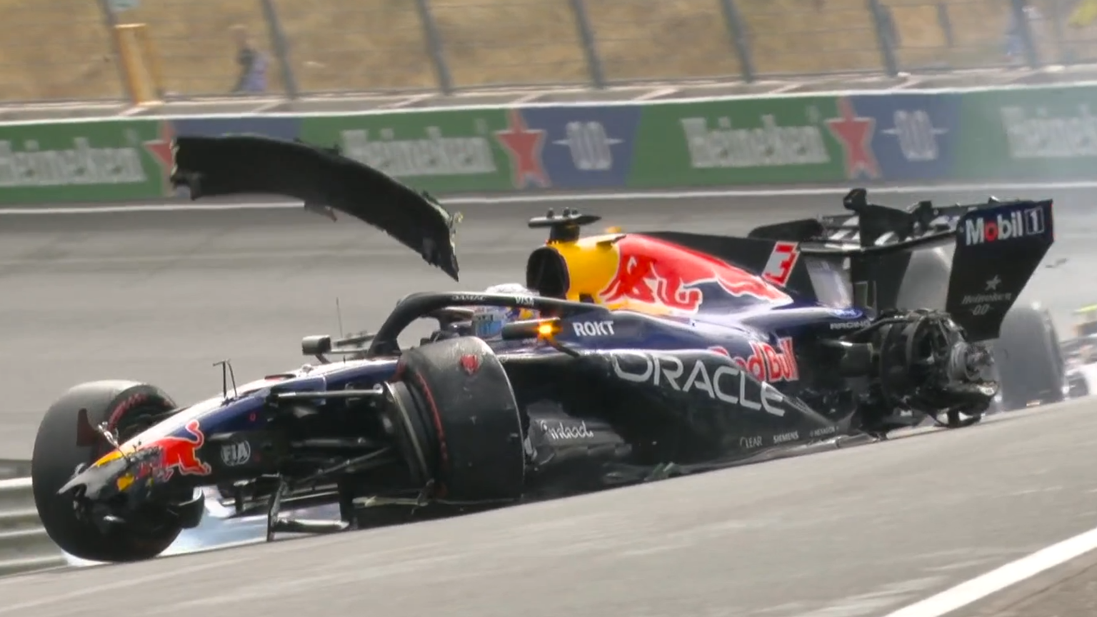El golpe fue violento, pero Verstappen salió del auto por su propio pie.
