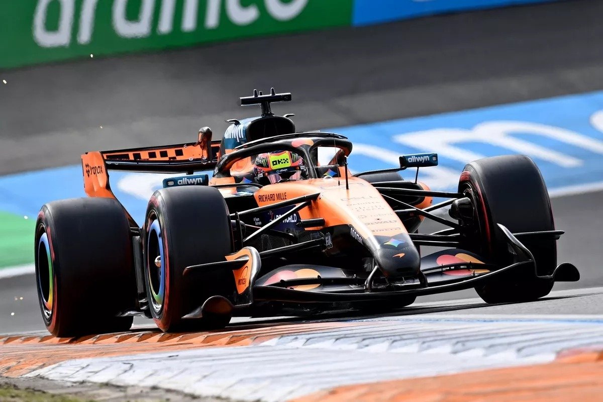 Oscar Piastri-McLaren MasterCard F1 Team