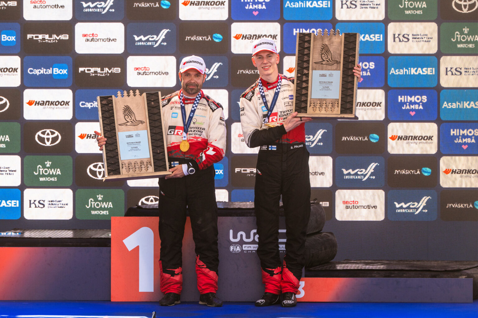 El podio del Paviljonki, en Jyväskylä, escenario tradicional de la celebración final del Rally de Finlandia.