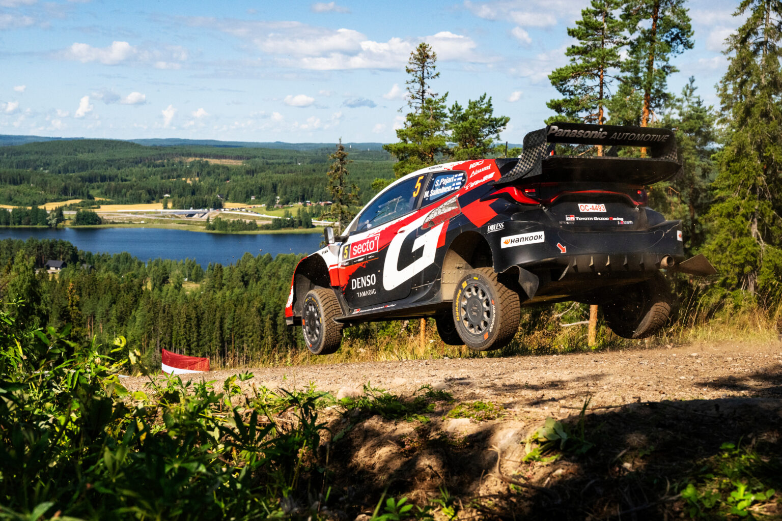 Sami Pajari, con el Toyota GR Yaris Rally1, obtuvo en su país su segundo triunfo consecutivo en el WRC.