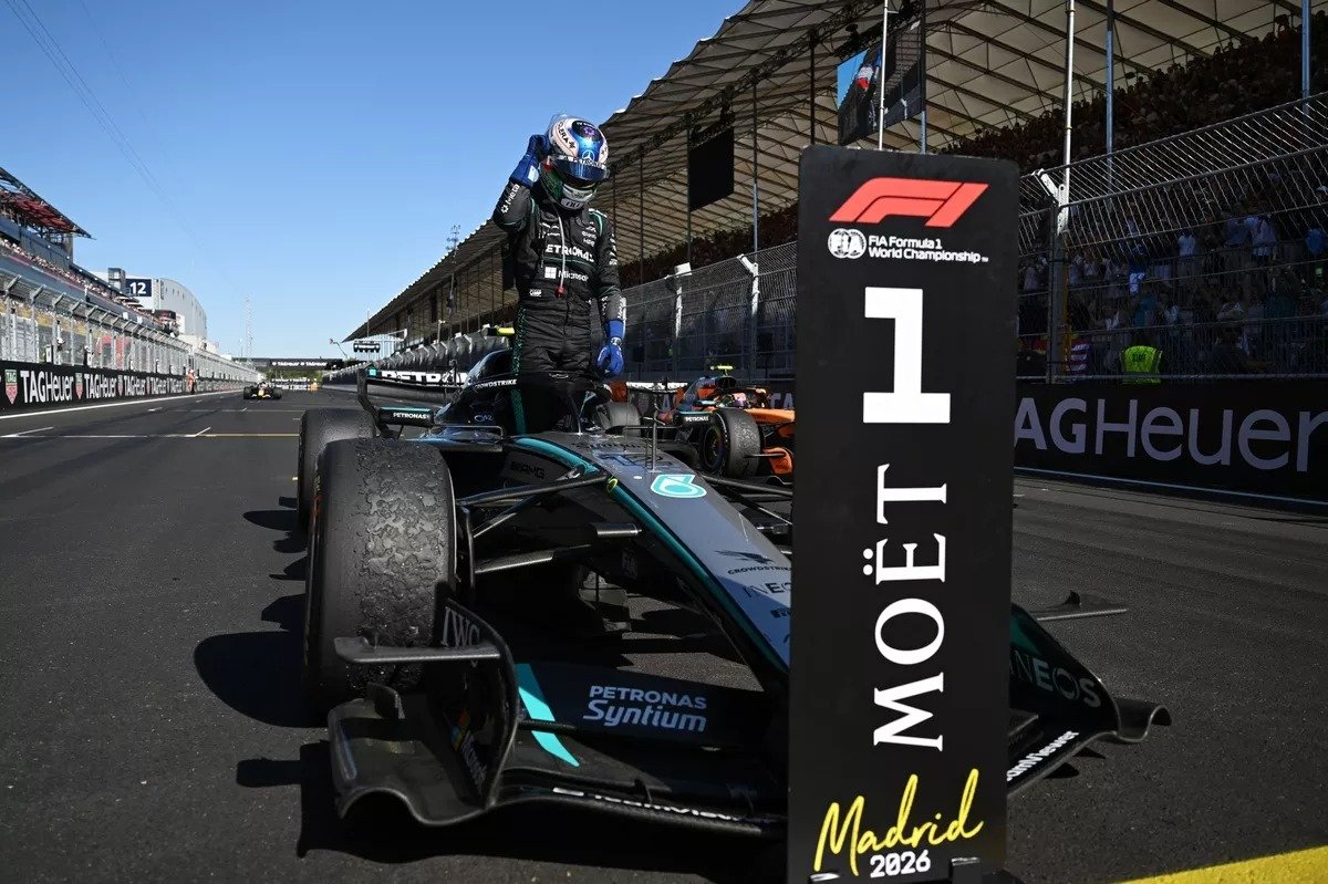 Antonelli celebrando su octavo triunfo en esta temporada y se afianza cada vez más en la punta del Campeonato Mundial de F1 2026.