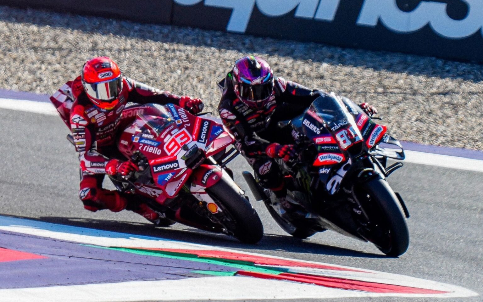 uelta 8 Martín supera a Márquez en el Turn 1 y abre hueco de inmediato